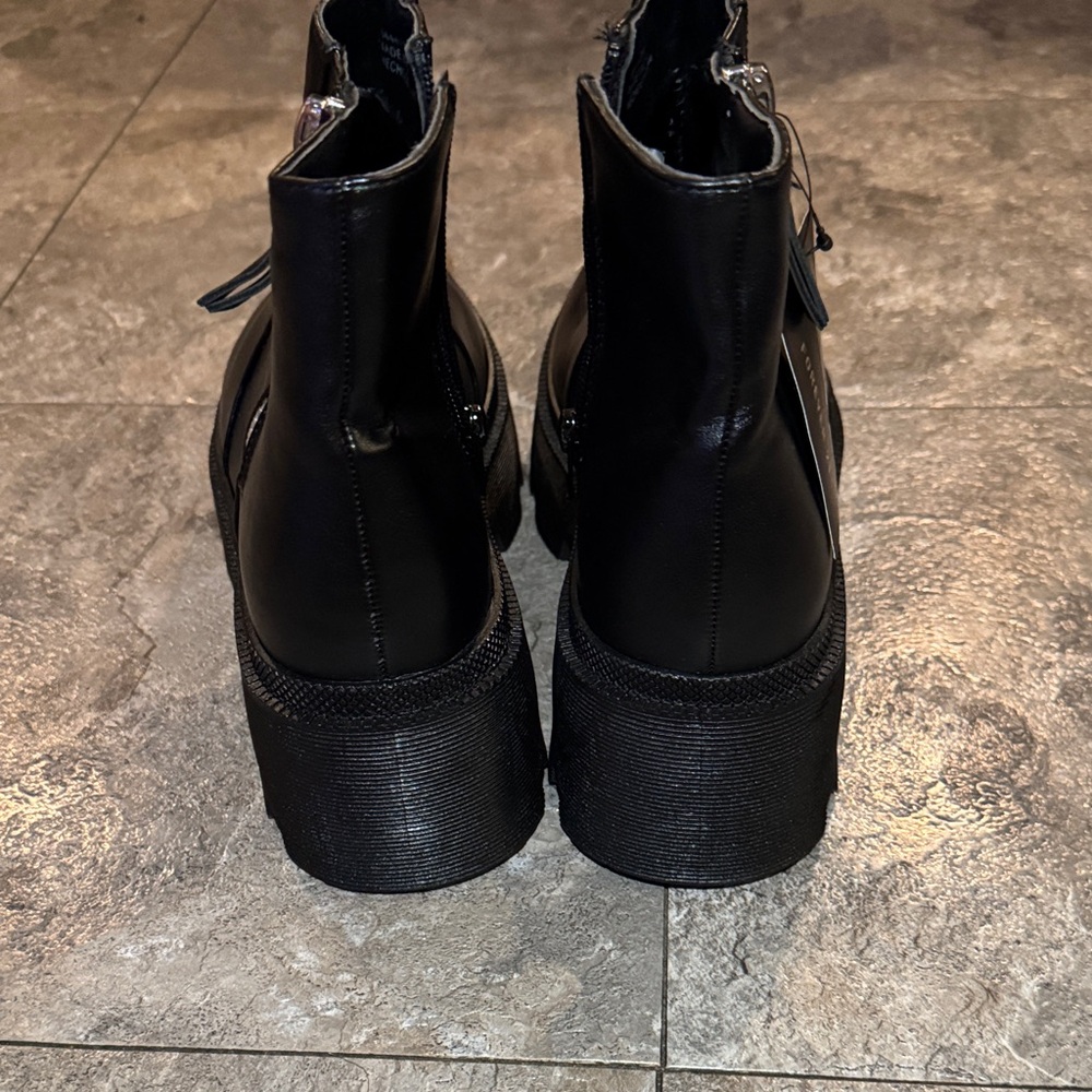 Forever 21 Black Combat Boots 👽 - Picture 5 of 9